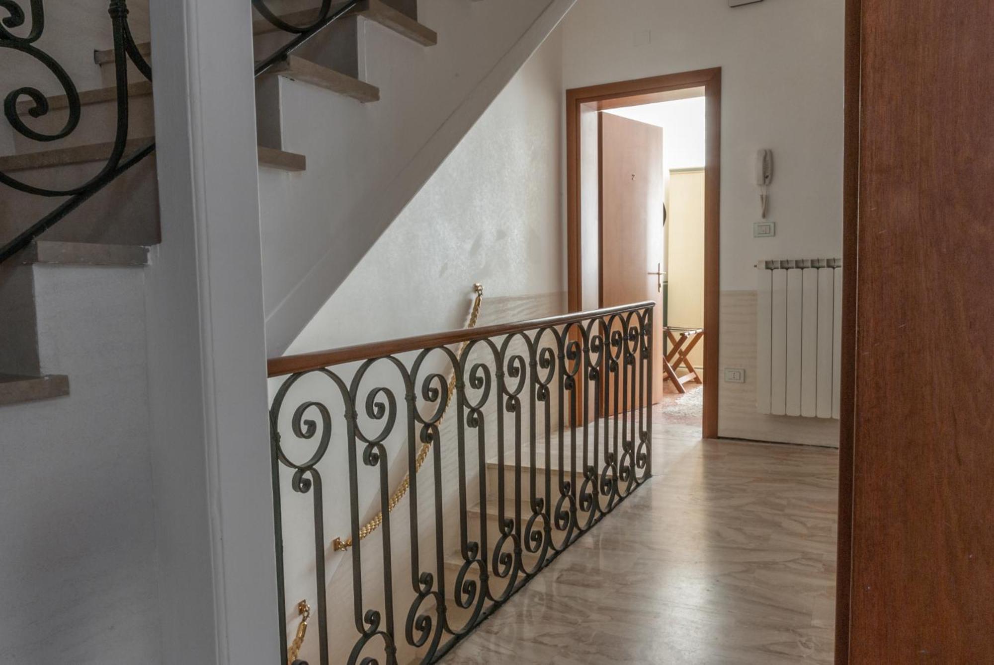Ca' San Trovaso - 6 Rooms Veneţia Exterior foto